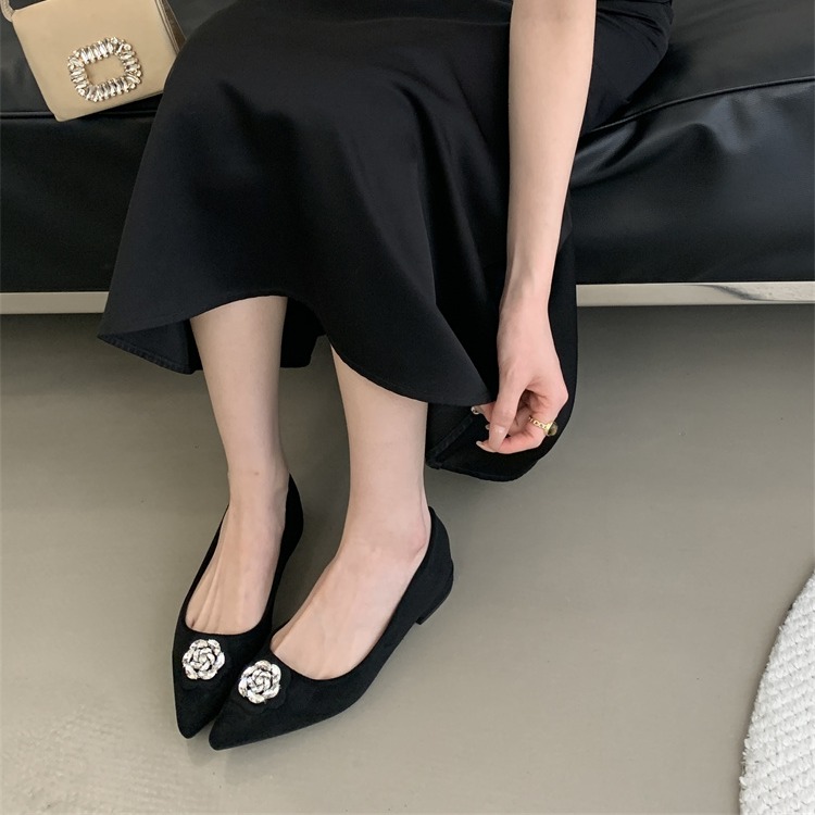 2025 New Low Heel Rhinestone Pointed Toe Mary Jane Shoes for Women - Image 3