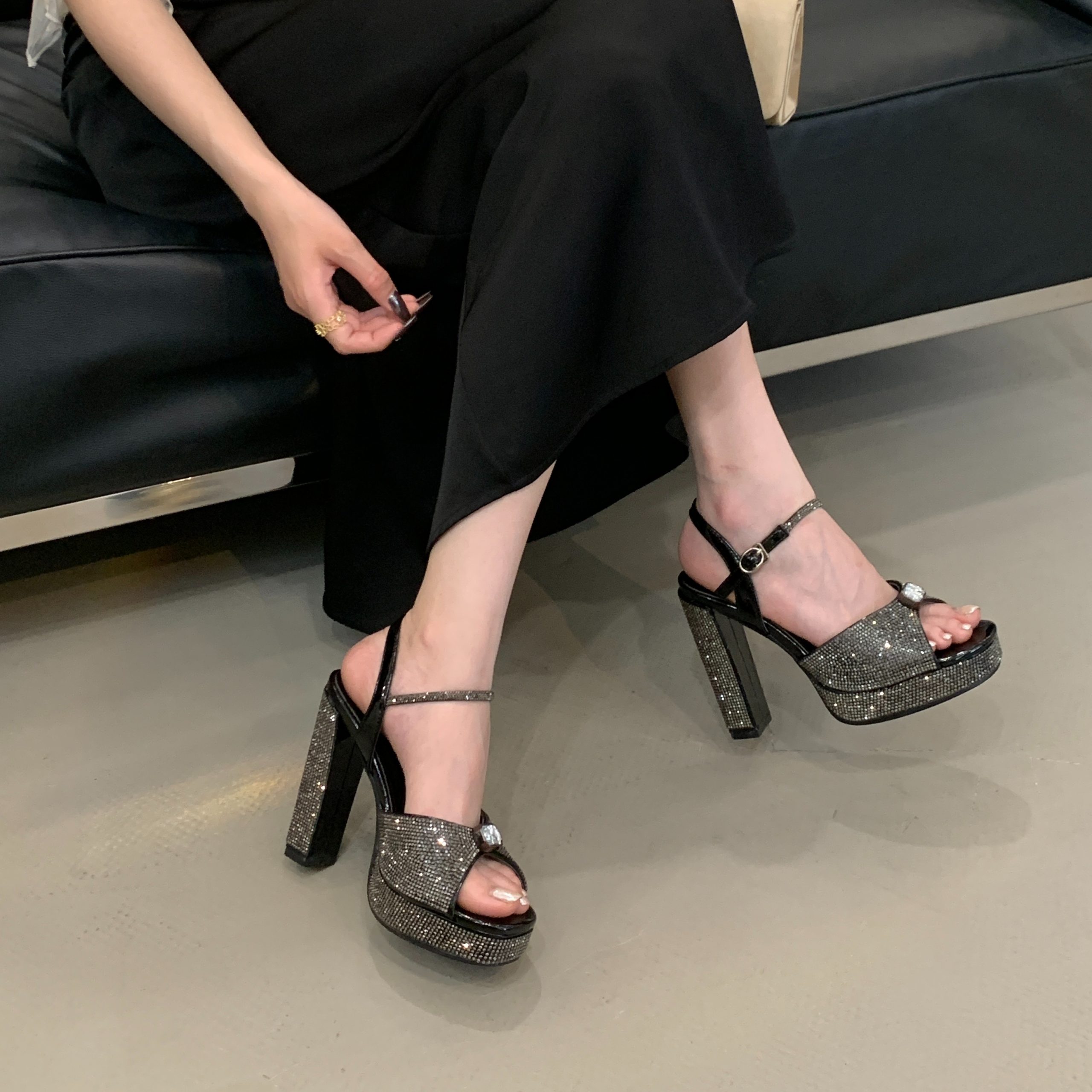 2026 Summer New Fashion Women Rhinestone Open Toe Platform Chunky Heel Sandals