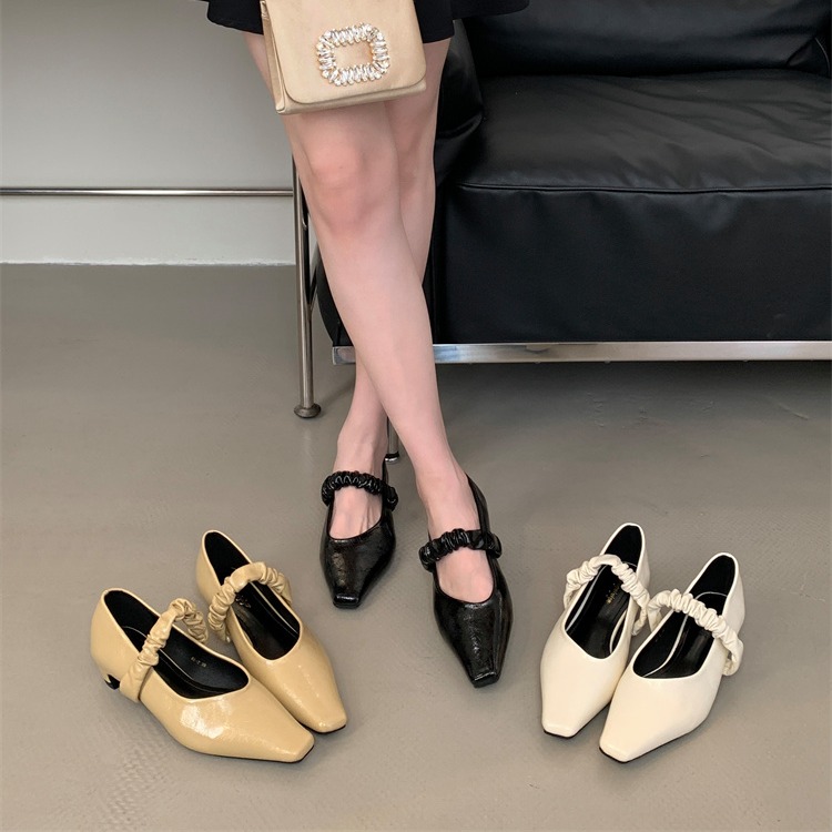 Fortune One Pointed Toe Chunky Heel Women's Shoes 2025 Spring Summer New Style Evening Wind One-Strap Grandma Flat Shoes