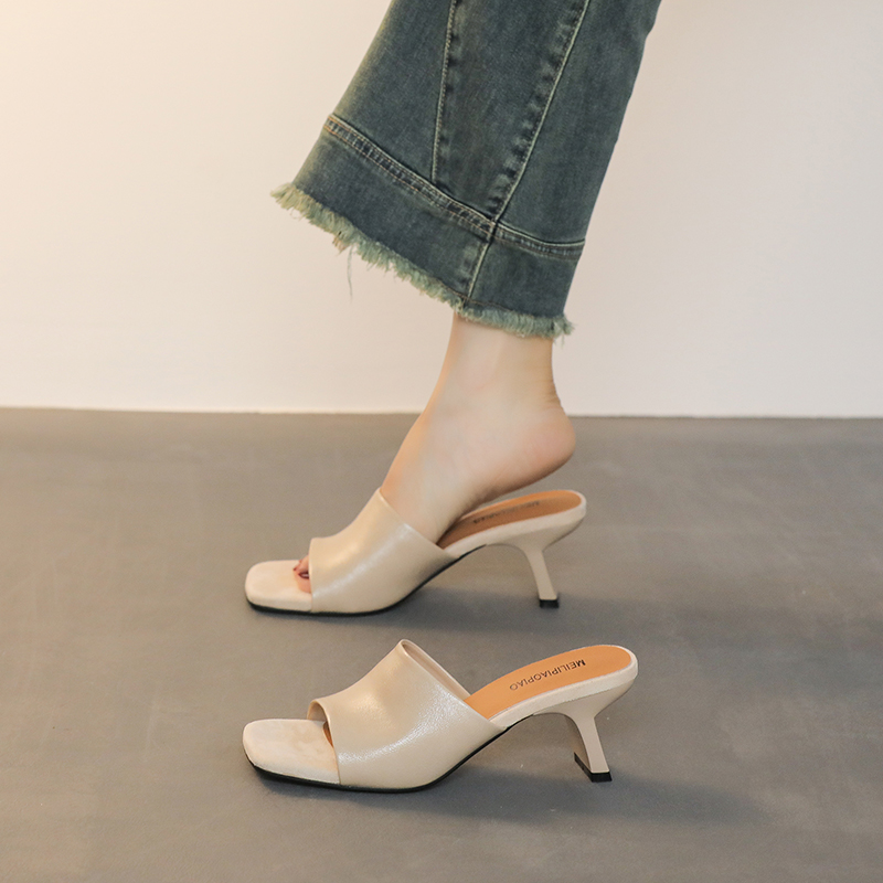 Retro Square Toe Open Toe High Heel Women’s Slippers One Step Soft Leather Comfortable Casual Strappy Slippers